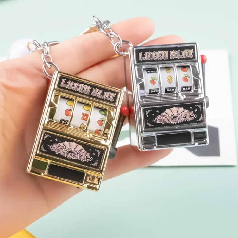 Fruit Slot Machine - Trendiger Mini-Spielautomat-Schlüsselanhänger, Einfacher Kreativer Auto-Anhänger, Personalisiertes