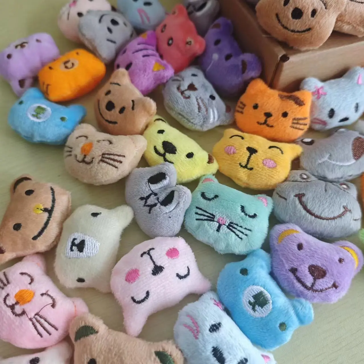Mini süße Tier Plüsch Puppen 5 – Claw Crane Machine Bewertung und Preis